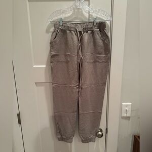 Tobi women’s Tan Cargo Pants